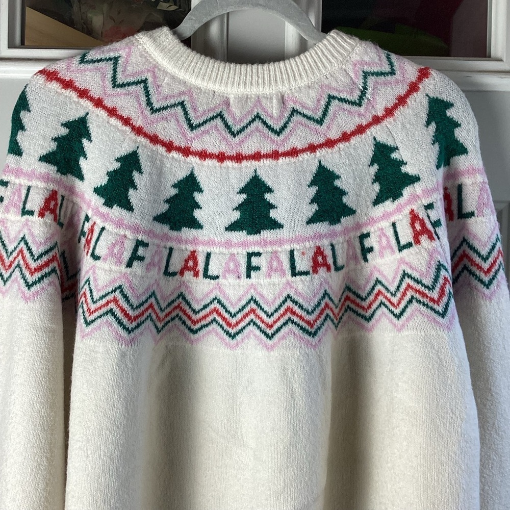 Sincerely Jules White and Green Holiday Cardigan - Picture 5 of 6